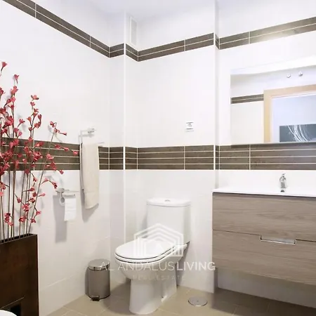 Frontline Golf In Riviera Del Sol With Interior And Exterior Pools And Tennis Court! Malaga